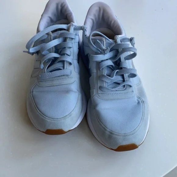 Women's New Balance sneakers size 10 - Picture 2 of 5